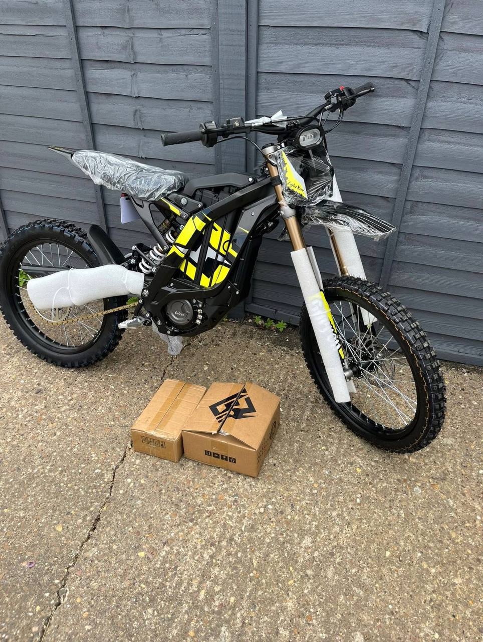 Surron LBX 2025